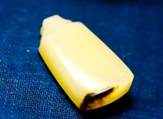 和田玉黑皮籽料:探索多款老气老熟的精品特色皮色