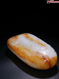 【清和田玉籽料原石雕件】